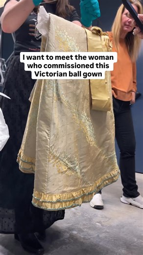 🎀Victorian ball gown 🎀 Based on other pieces in the collection at @historycolorado I’d date this to the 1880s. Don’t quote me on that! That’s based on seeing the skirt draped over a hanger 😂 This Victorian ball gown is made of iridescent silk brocade. The brocade has both blue and gold silk, and the way it’s woven makes it appear either blue or gold depending on the angle you view it from. It makes the gown appear to shimmer. The bottom hem flounce is trimmed with real turquoise and silver! H