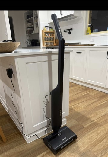 Nightly reset ✨ 7–7:30pm Tidy up, wipe down, and floors done quickly with the @HizeroAus F600 — makes it feel manageable 😅 Nothing crazy… just setting tomorrow up to be a little easier #gifted