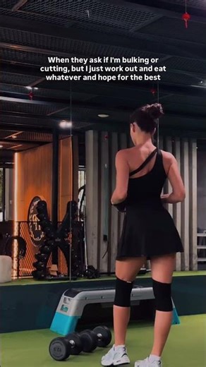 #personaltrainer #strengthtraining #pilatesworkout #stretching #womensfitness