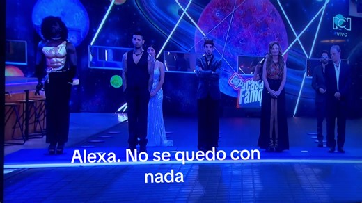 La reina de los posicionamientos nada que hacer definitivamente alexa es una gran comoetidora no tiene miedo de decir las cosas en la cara sea quien sea el participante bravo de esto se trata nada de tibiesas y por cierto dijo muchas cosas que gran mayoria de los colombianos y televidentes han pensado y mas con ese señor que no ha mostrado ser la monjita de la caridad precisamente bravo alexa asi se juega aprendan partido de tibios en ese programa