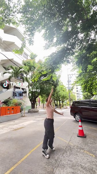 Baton Majorette Tutorial: Twirl Like a Pro