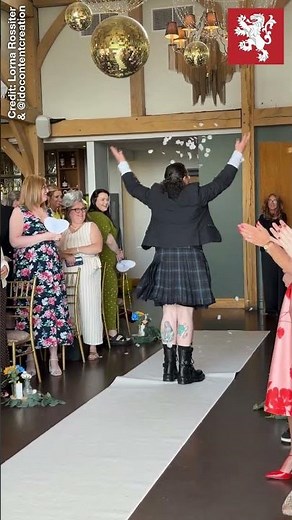 Watch hilarious moment 'FLOWER MAN' enters Scots wedding to Gorillaz song #weddingvideo