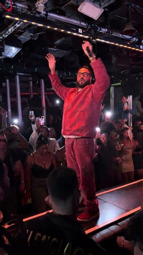 DJ Khaled got the whole club singing THIS!! #djkhaled