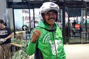 Kisah Driver GO-JEK Pertama Berkode Driver 001, Enggak Pakai Aplikasi - Otomotifnet.com
