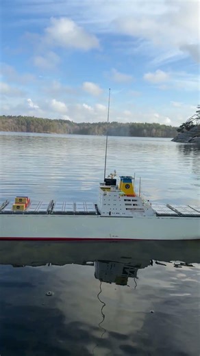Gigantic RC ship + smoke generator! 💨 #rcboat #modelboat #boating