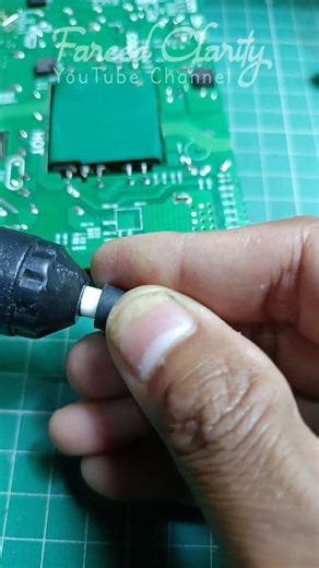 Adding a rubber tip to a desoldering pump makes it very easy to remove components from a dual-layer PCB | Fareed Clarity YouTube Channel