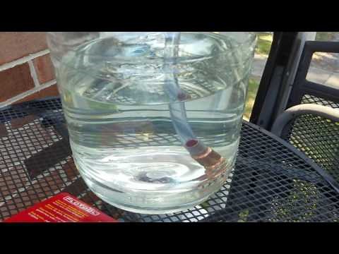 Rica Operates the Shaker Siphon