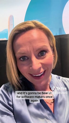 #nvidia beat expectations…delivers extraordinary growth and sounded bullish about compute demand, its capacity and agent adoption. But is that AI agent adoption benefiting incumbents? Not showing up enough in the #earnings of #salesforce and #snowflake Bullish? Bearish? Lmk your take ✌️❤️