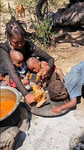 Hamer Tribe Family Meal#HamerTribe#FamilyMealTime #TraditionalFood#Ethiopia
