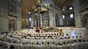Los fieles prosiguen las celebraciones de Pascua en todo el mundo