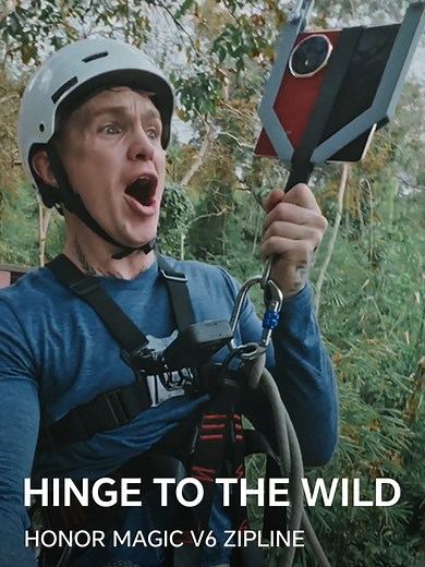 Unhinged Hinge Test on Zipline: HONOR Magic V6