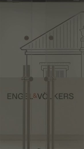 Engel & Völkers has officially arrived in Key West. 📍 Led by License Partner Stephany Duvall and in partnership with longtime Key West real estate leader Derek Epperly, the opening of Engel & Völkers Key West marks a major milestone in our continued expansion across the Florida Keys—bringing elevated service, global reach, and deep local expertise to the island community. Read more at the link in bio. 🔗 #EngelAndVolkers #FloridaKeys #KeyWest | Engel & Völkers Florida