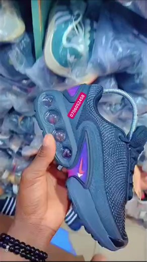 CHAUSSURES, PAIRES DE CRÊPES ORIGINALES POUR FEMMES ABIDJAN...