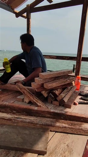 11K views · 211 reactions | Tekong Stk ✅ Lanjut pengerjaan rumah apung  | Tekong Stk | Facebook