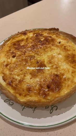 Diandra Cappelut on Instagram: "Grandpa’s FOOLPROOF Quiche Recipe ⬇️🇫🇷 Steps 1, 3, 4 & 5 - which is making the quiche crust, assembling the quiche, cream/custard filling & oven cooking time - is pretty much always the same for any quiche. The only thing that really changes is the flavors you put in the quiche! Proteins, herbs, veggies, cheeses, etc. The recipe I made in this video uses Caramelized Onions, Goat Cheese & Thyme, but one of my fam favorites is Quiche Lorraine (which includes Lardo