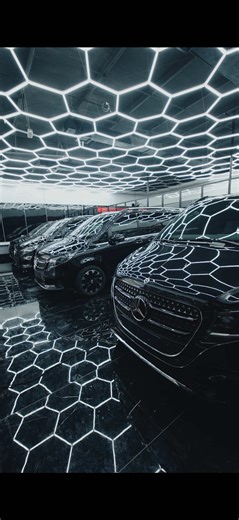 Achieving Flawless PPF Finish with Precision Detailing