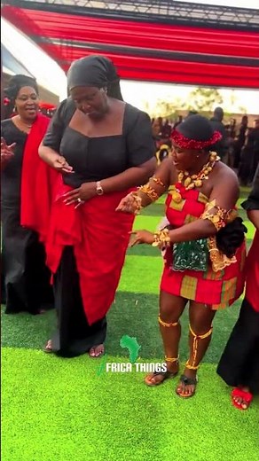 Women Display Traditional Kete Dance at Ghanaian Funeral | Cultural Heritage of Ghana 🇬🇭