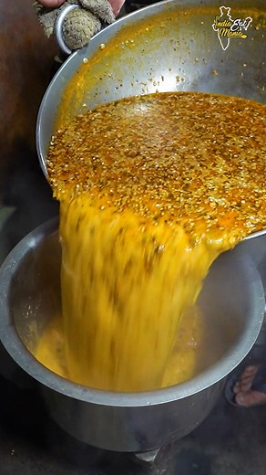 Jodhpur Most Popular Truck Driver Bhaiya Ki Unlimited Rajasthani Veg Thali Rs. 100/- Only #indiaeatmania #food #jodhpurstreetfood #rajasthanifood | India Eat Mania