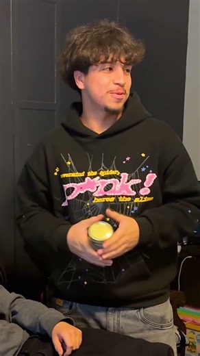 Get $1,000 if you open the jar 😂😅