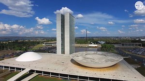6.4K views · 196 reactions | O Palácio do Congresso Nacional é a sede do Poder Legislativo, onde funcionam o Senado e a Câmara ️. O conjunto arquitetônico abriga inúmeras obras de arte, além do próprio edifício ser um patrimônio histórico e cultural ️. Saiba mais: | Câmara dos Deputados | Facebook