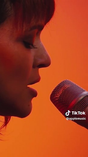 Norah Jones' Reimagined Performance of 'Come Away with Me'