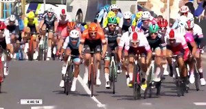 Une chute improbable pour Nacer Bouhanni