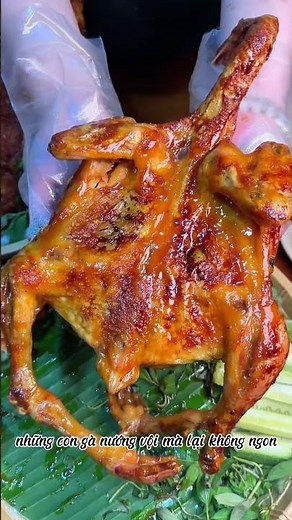 Why do I always have to wait to buy grilled chicken at De Nhat?