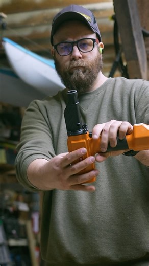 2M views · 10K reactions | You already know about my denailer that pushes the nails out, but what about when you need to pull the nails out instead? Of course there’s a tool for that too! I bought this recently to add to the arsenal of pallet dismantling tools. #woodworking #denailer #palletwood #reclaimedwood | Jackman Works | Facebook