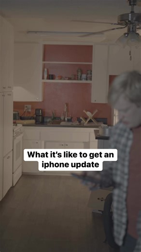 1.1M views · 10K reactions | iphone updates be like… #skit #sketchcomedy #comedyvideos #SNL #relatable #iphone #hacks #Update #thatsabadidea | thatsabadidea | Facebook