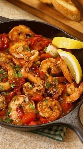 Spicy Garlic Shrimp in Vinegar–Tomato Sauce Recipe!