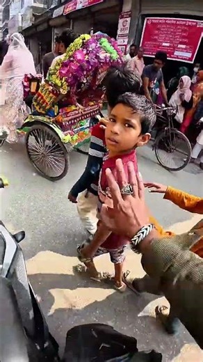 গুষ্টি মারছে মার্কায় ভোট চাচ্ছে লেহেঙ্গা ওয়ালা টেসলা চালক🤣