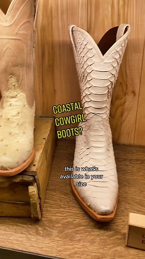 Cowgirl Boot Vlog | Boot Babe Adventure - Do you own Tecovas? What style? #cowgirlboots #westernfashion #westernfashionbts #cowgirlboothaul #boothaul #westernwear #tecovas #SeeHerGreatness #womenwhowow #girlswhowearboots #cowgirl #thebootbabes #boottalk #boottok #coastalcowgirl #whiteboots