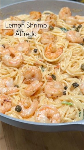 Lemon Shrimp Alfredo Pasta (Creamy Garlic Sauce)