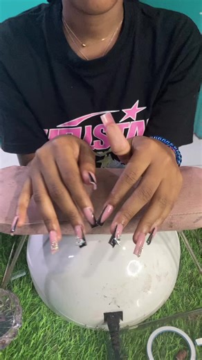 Creative Nail Trends: Stunning Ideas for Acrylic Nails