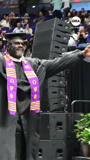 Shaq trolls Charles Barkley on stage
