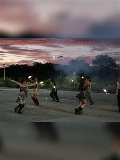 Oraaayttt! Ayan! Ang daming nangyayare sa kanilaaaa!😭 Watch the full behind-the-scenes vlog of the Sweet Tooth MV filled with kulitan and hiyawan here: 🔗https://youtu.be/XCsYzyk6fYg?si=49iluIGd1AsbBk1i #BINI #BINI_FLAMES #BINI_SweetTooth #BINI_FLAMESFromTheVault