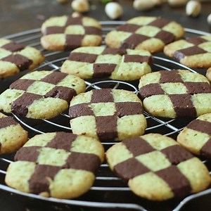 Checkerboard cookies are delicious buttery sugar cookies shaped in a checkerboard pattern. Full recipe: https://bit.ly/2ZkC3aM | Home Cooking Adventure