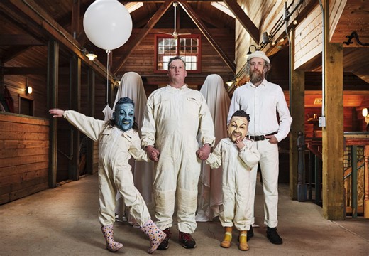 Modest Mouse Announces New Album 'An Eraser and a Maze' - Glide Magazine