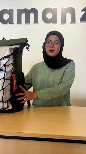 13K views · 89 reactions | Waterproof Riding Backpack 30L with Built In Water Bag. Comes in 3 colours. Whatsapp 0169489218 for details. #vamanzmotowear #motorsikalmalaysia #jaketmotor #Vamanz #kasutmotor #royalenfieldmalaysia #hondamalaysia #RIDINGJACKET #begwaterproof #Waterproofbackpack #waterproof | Vamanz MotoWear | Facebook