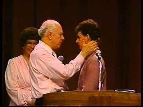 Charles and Frances Hunter 02 Healing Lakeland