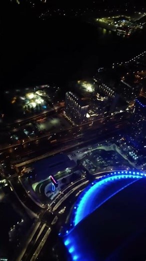 POV: You’re standing on top of Toronto! 🌃🇨🇦 #cntower