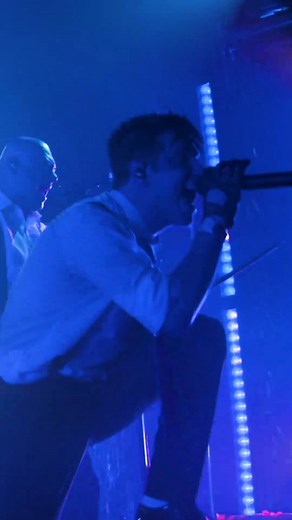 Watch Ice Nine Kills perform "The Shower Scene," live from Riverside 🚿🔪 https://found.ee/INK_TSSLIR | Fearless Records