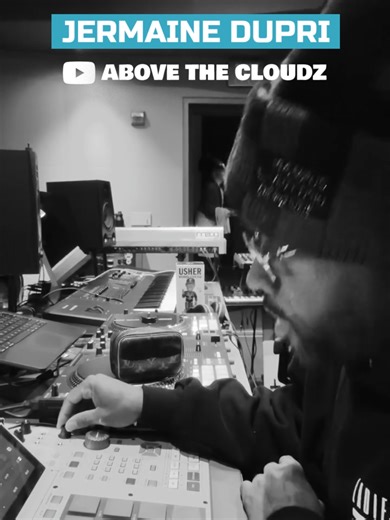 Jermaine Dupri Cooking Up A Fire Beat On His Akai MPC X SE In The Studio 🔥 Legendary producer Jermaine Dupri in the lab, crafting a new beat live on his Akai MPC X SE. Watch how he chops samples, programs drums, and builds a full vibe from scratch — classic Atlanta sound meets modern workflow. #JermaineDupri #BeatMaking #HipHopProducer #AkaiMPC #MPCXSE #StudioVibes #HipHopProduction #ProducerLife #BeatCooking #AtlantaSound #MusicProducer #TikTokBeats