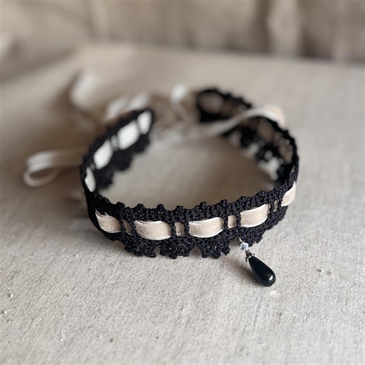 Black Crochet Lace Choker With Champagne Vintage-style Velvet Ribbon and Drop Pendant/ Handmade Victorian Necklace/ Romantic Gothic Jewelry - Etsy