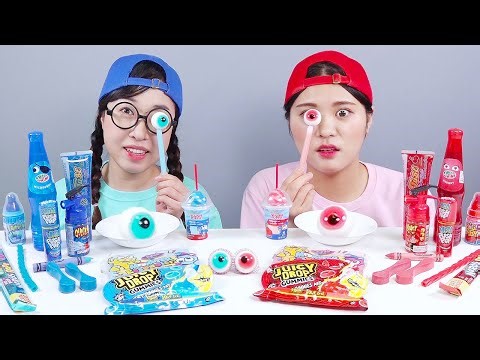 Blue VS Red Food Challenge: DONA Snacks
