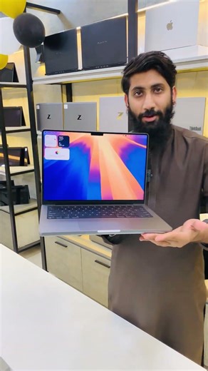 MacBook M1 MaxRAM 32GB/512GB14 inch Display Proline Laptop Store Rawalpindi Ph:03058661893