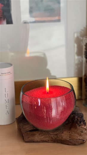 Lumea Deco | Bougies rechargeables on Instagram: "On ne jette plus une bougie pour changer de style ❌ On garde la cire, on change simplement de récipient et de mèche ✅ Même base, nouvelles ambiances, parfum ajusté selon l’envie ✨ Un usage pensé pour durer, pas pour être remplacé. •Vous l’utiliseriez dans quelle pièce ? 🤔 •Disponible sur notre site Lumeadeco.com 🔗 Profitez de -10% sur votre première commande avec le code promo WELCOME10 #lumeadeco #biodegradable #bougieperlee #decoration #recha