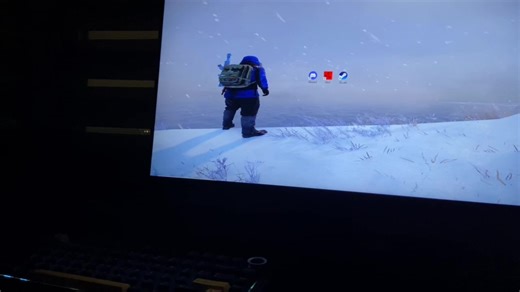 Snow Roamer: Stunning Wallpapers for Rust Game