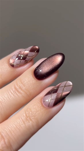 🧸✨ argyle sweater #nails #nailart