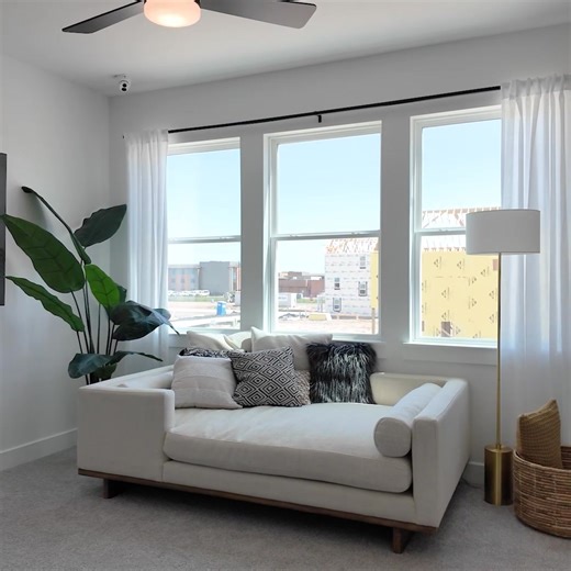 QUICK MOVE-IN HOMES AVAILABLE! Affordable luxury awaits with our new home communities located in Houston, Texas near the Texas Medical Center. With upscale design, timeless finishes and transparent pricing, discover your dream home today! Pricing starting from the upper $200s. Contact us to schedule a tour with our Sales Consultants! | K. Hovnanian Homes Houston